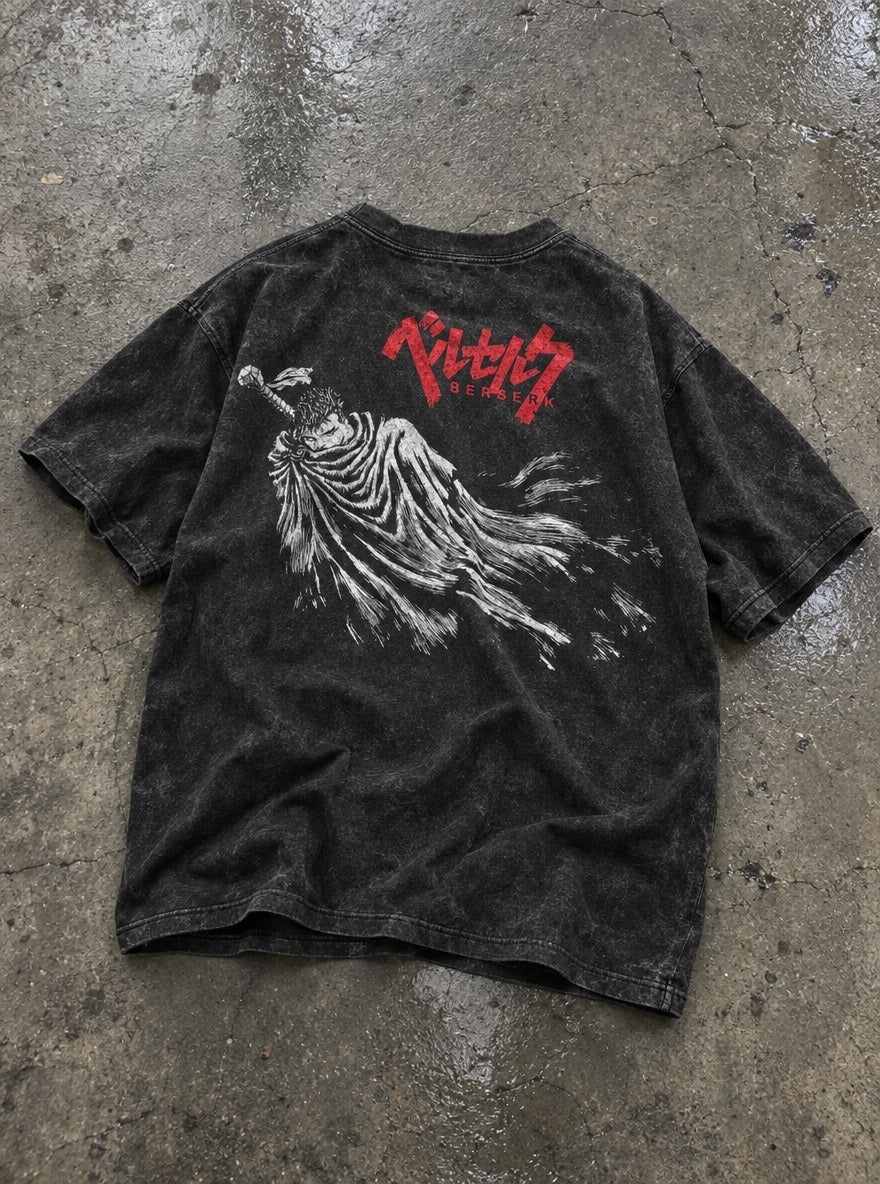 Guts Flowing Cloak – T-Shirt – flat-lay | Berserk
