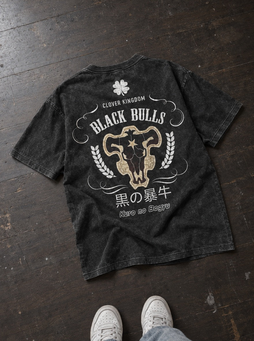 Black Bulls Crest – T-Shirt – flat-lay | Black Clover