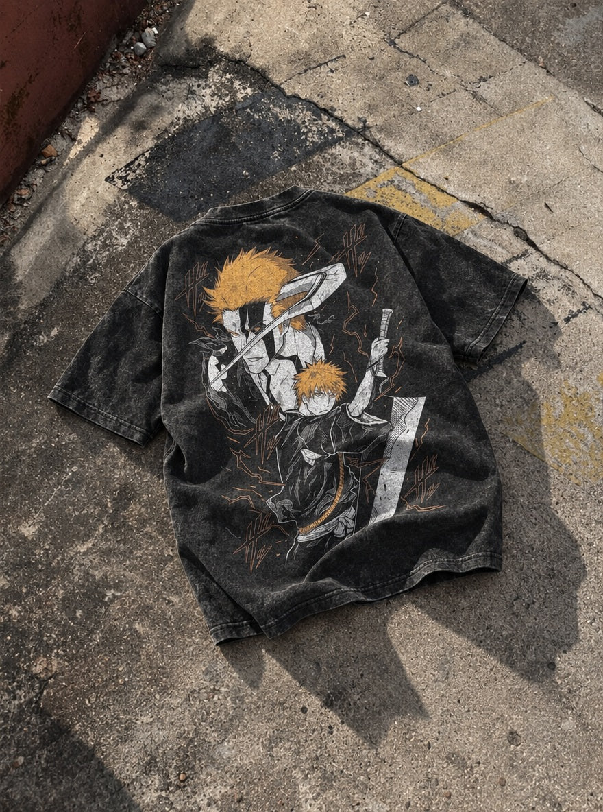 Ichigo vs Hollow – T-Shirt – flat-lay | Bleach