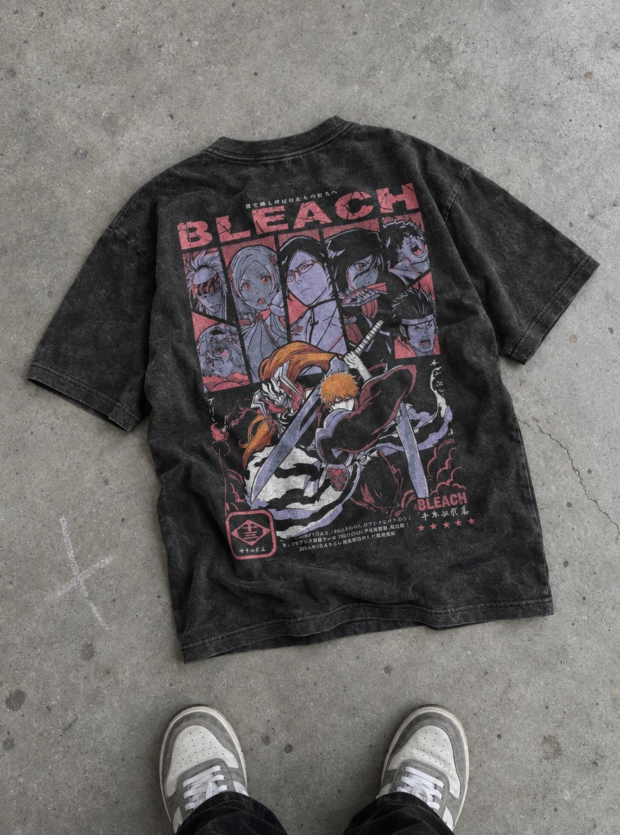 Ichigo & Allies – T-Shirt – flat-lay | Bleach