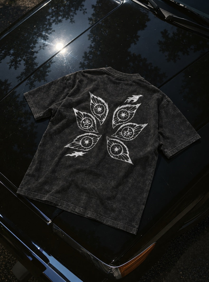 Six Eyes – T-Shirt – flat-lay | Demon Slayer
