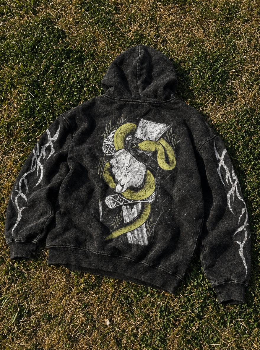 Serpent Blade – Hoodie – flat-lay | Vinland Saga