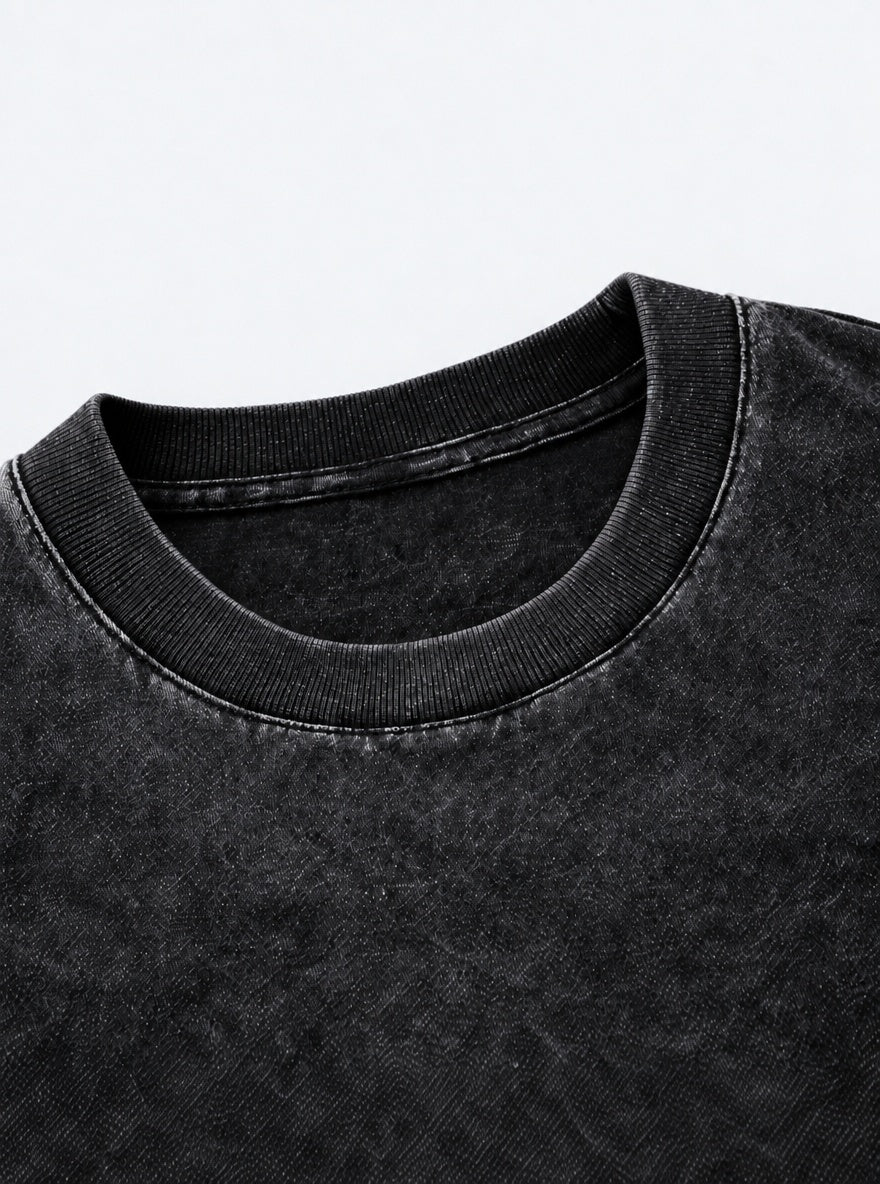 Jolyne Stone Free – T-Shirt – neckline close-up | JoJo