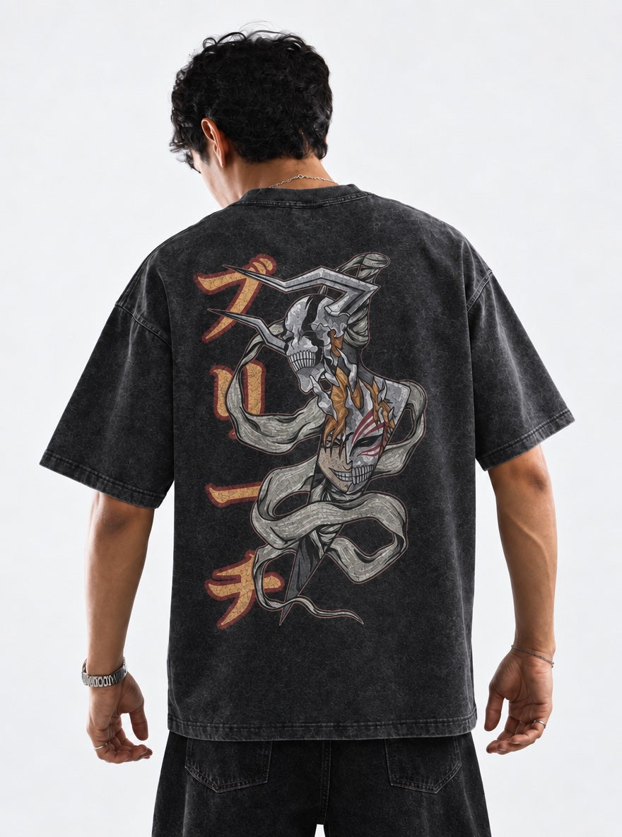 Ichigo Zangetsu Wrap – T-Shirt – model shot | Bleach